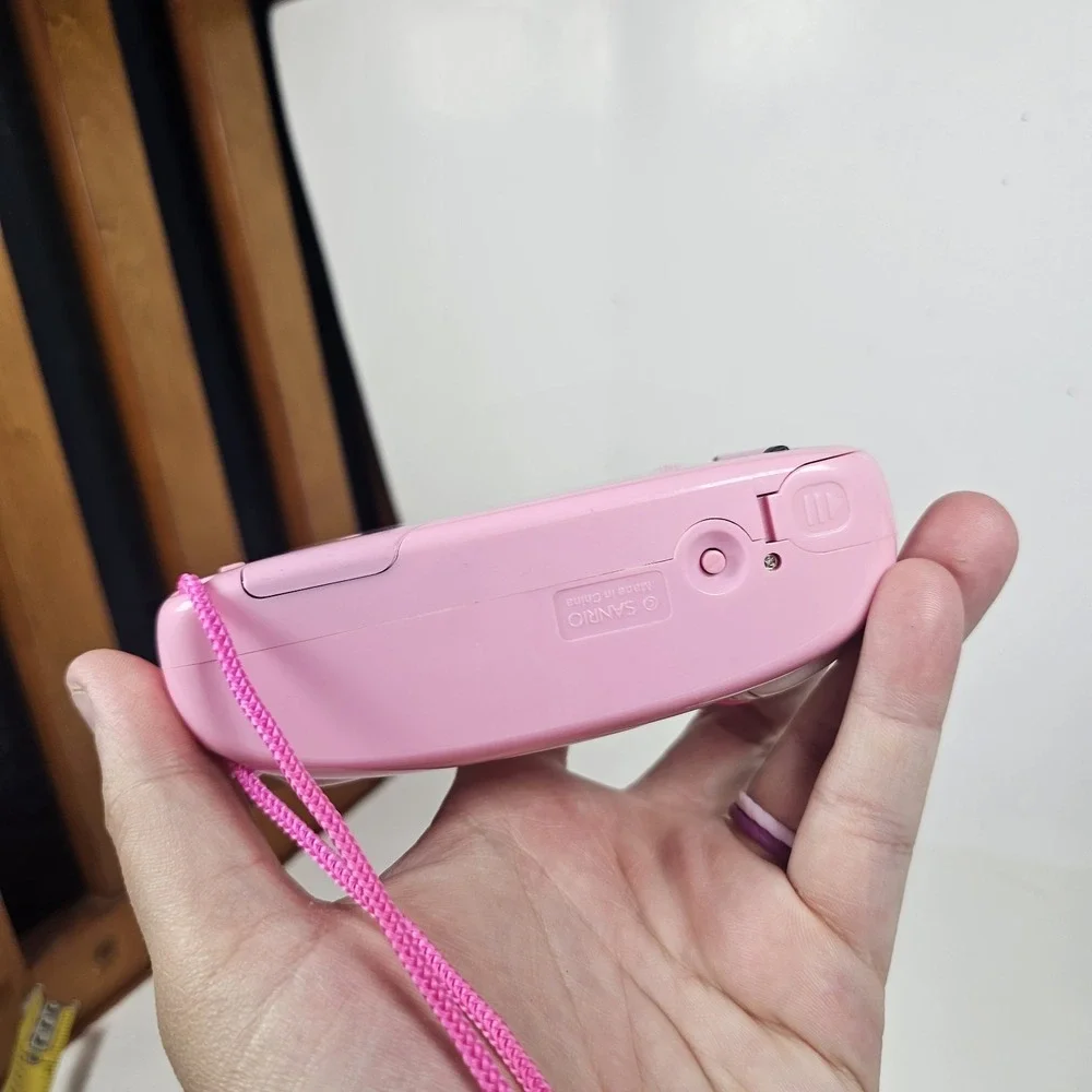 Hello Kitty Sanrio Camera 35 MM Film Pink Heart Strap VTG Collectible Not Workin